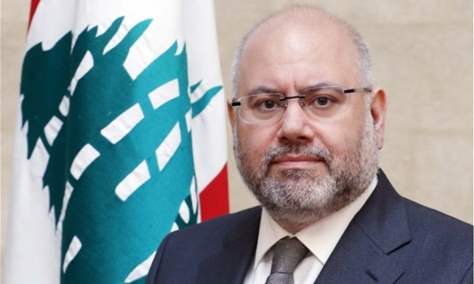 وزير الصحة يعلن عن سلسلة خطوات يتم تطويرها في المطار لتنظيم دخول الوافدين إلى لبنان
